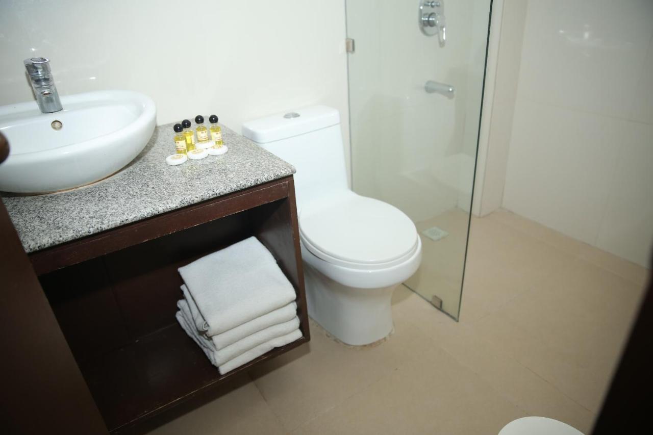 Eon Centennial Resort Hotel & Waterpark Iloilo Zewnętrze zdjęcie