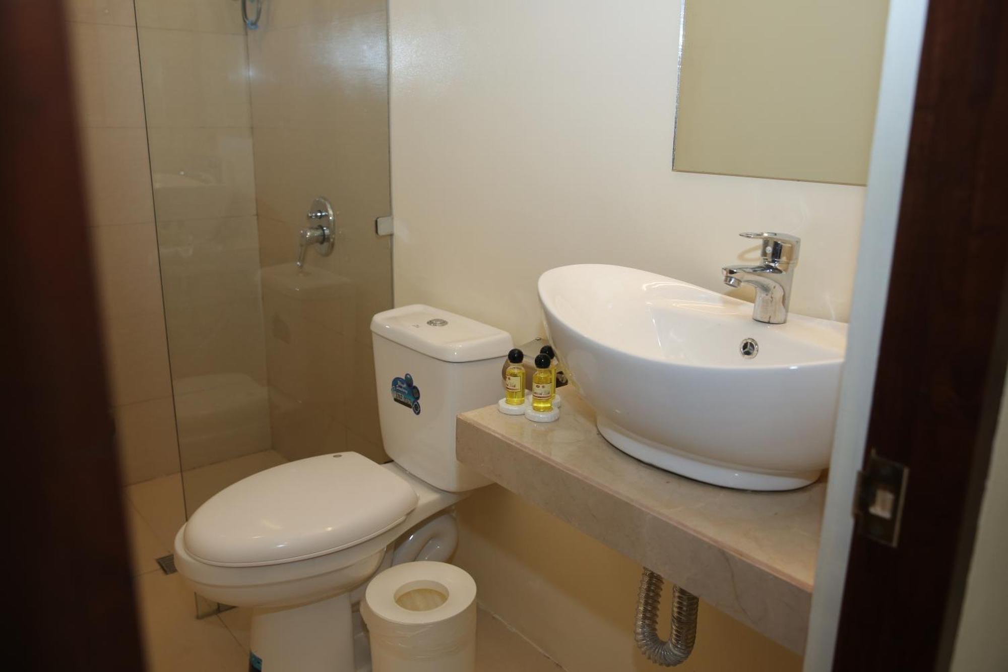 Eon Centennial Resort Hotel & Waterpark Iloilo Pokój zdjęcie